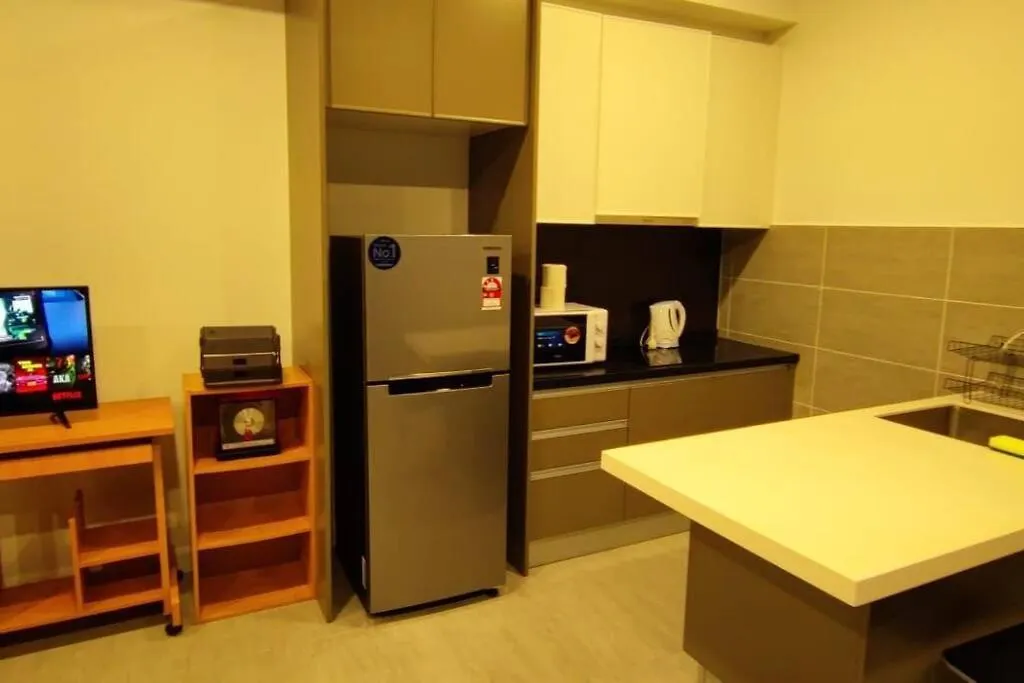 Bs1513A- Klia- Self Check-In - Wi-Fi- Netflix- Parking - Bell Suites- Sepang, 5072 0*, Sepang